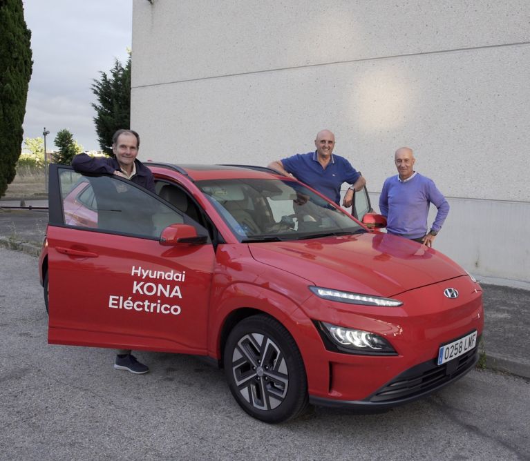 New record Hyundai KONA Electric travels 790km in urban cycle on